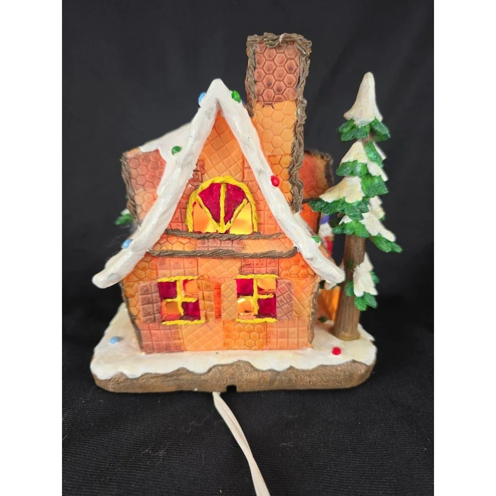 Christmas Around the World GINGERBREAD TOY SHOPPE Village House of Lloyd Working